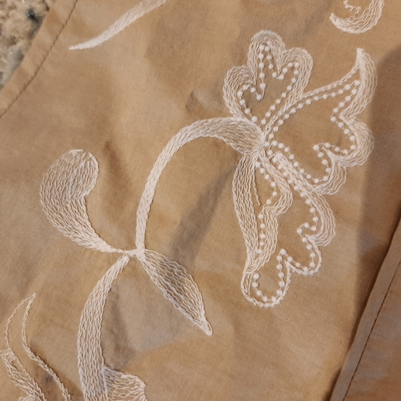 Ann Taylor Tan Cream Embellished Midi Skirt Sz 6 - Picture 4 of 6